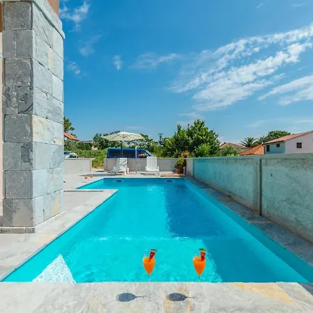 Villa New Elegant With Pool Close To The Beach Privlaka (Zadar)