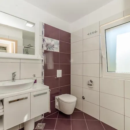 Villa New Elegant With Pool Close To The Beach