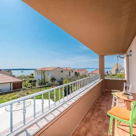 Villa New Elegant With Pool Close To The Beach *