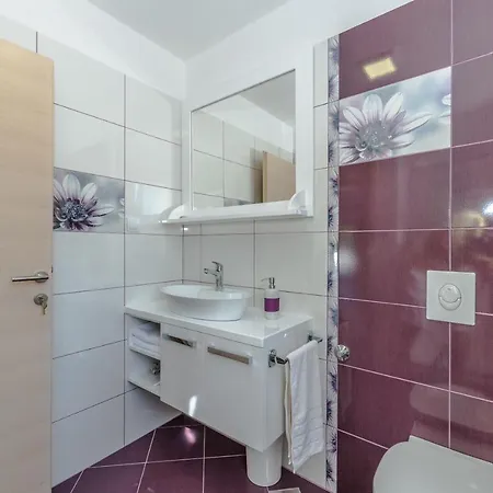 New Elegant With Pool Close To The Beach Villa Privlaka (Zadar)